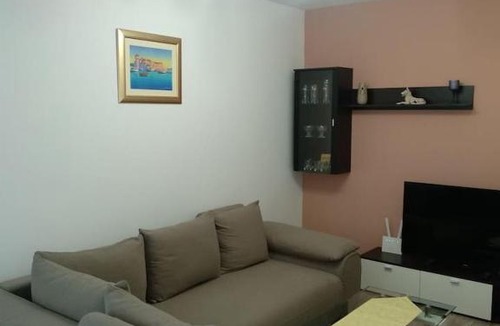 Kastel Gomilica Apartment | Perfect vacation location: Apartment Pavlov