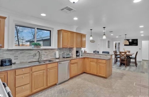 Shreveport House | Perfect View of Cross Lake