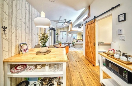 Ayers Cliff Apartment | Perfect Winter Weekend Loft in the ❤️ of the Eastern Townships