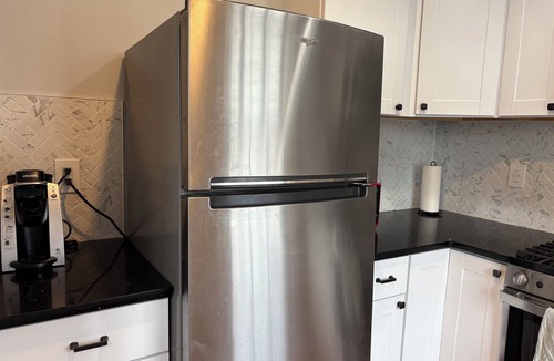 Union City Apartment | Perfect World Cup stay. 10 mins to MetLife and Manhattan