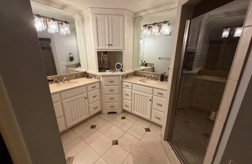 Prairie Village House | Perfect World Cup Home for Large Group or Family!