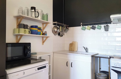Ventenac-Cabardes Apartment | Perfect year round sunny holidays, heated pool 5 miles Carcassonne