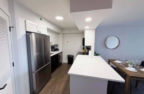 Pentagon City Apartment | Perfectly Located Apt | Steps to Metro & More