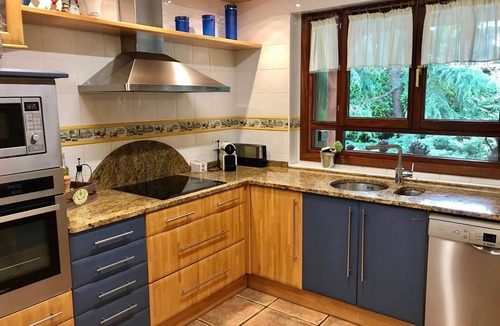Murgia House | Perfectly Located Holiday Home with Garden and BBQ