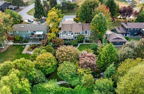 Snohomish House | Perfectly placed between downtown Snohomish & golf course!