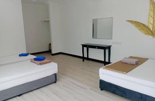 Kampung Pasir Hantu Hotel | Perhentian Bay Chalet