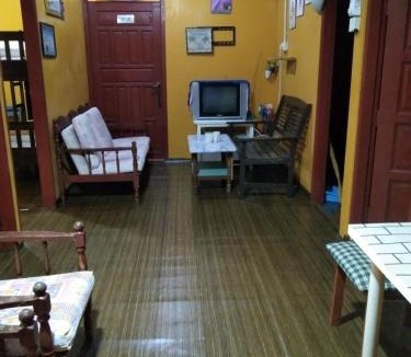 Kampung Pasir Hantu House | Perhentian warisan