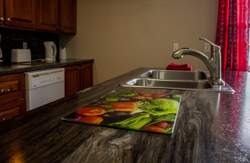 Rocky Harbour Cottage | Peridot By The Shore, Rocky Harbour Newfoundland