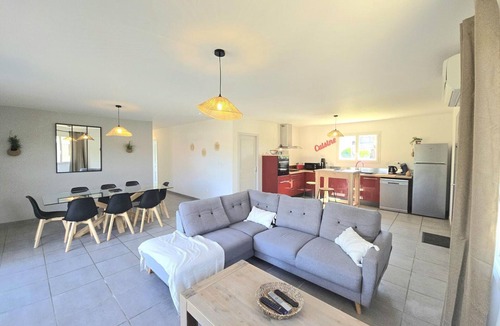 Sainte-Sabine-Born Cottage | Périgord house with private pool, internet, pets allowed