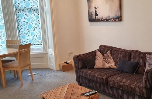 Chatham Apartment | Period Ground Floor Apartment With Private Parking