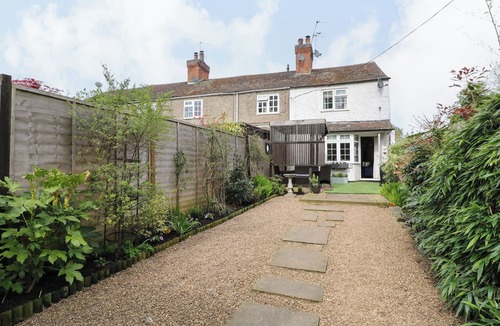 Barrow Upon Soar Cottage | Periwinkle Cottage