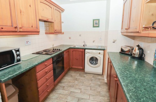 Akeld House | PERIWINKLE, family friendly, with pool in Wooler