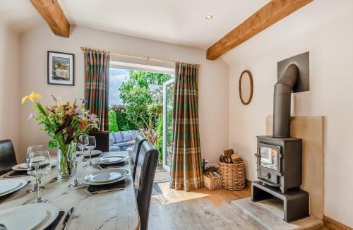 Woolley Moor House | Perkins Cottage