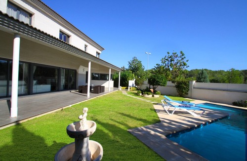L'Hospitalet de l'Infant Villa | PERLA Gran villa piscina privada y WiFi gratis