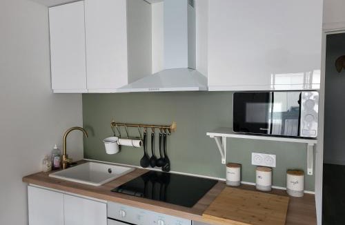 Carnon-Plage Apartment | Perle rare acces direct a la plage