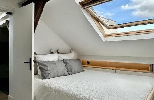 Hopital Saint-Louis Apartment | Perle Rare - Cosy Duplex proche canal St.Martin