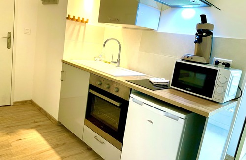 Manosque Apartment | PERLE STUDIO - One Bedroom Apartment, Sleeps 2