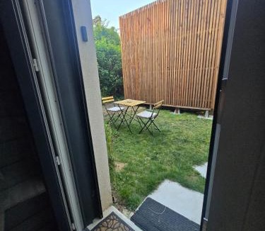 Saint-Gratien Apartment | Perle Urbaine : Jardin Spacieux!