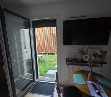 Saint-Gratien Apartment | Perle Urbaine : Jardin Spacieux!