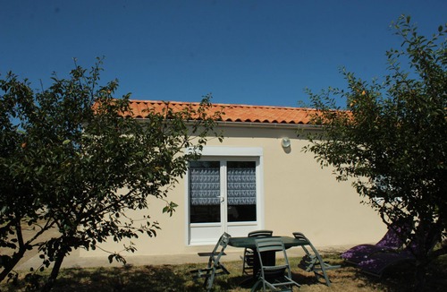 Les Moutiers-en-Retz House | Permanent closure following cessation of activity