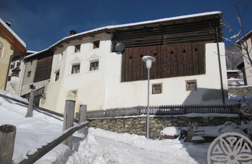 Vna House | Permez, (Vnà). by Interhome