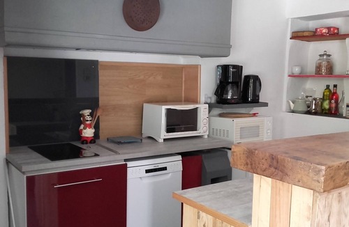 Pernes-les-Fontaines Apartment | PERNES PROVENCE AUTHENTIQUE