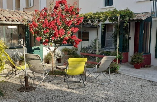 Pernes-les-Fontaines Apartment | PERNES PROVENCE AUTHENTIQUE