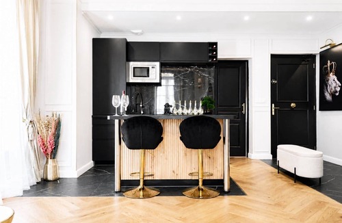 Centre Ville Apartment | Perret Business Suite-Hyper center-Parking available