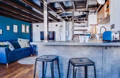 Croix Rousse Apartment | Perrod - Industrial Duplex Loft - Lyon Croix-Rousse