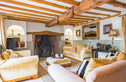 Preston House | Perry Farm by Bloom Stays