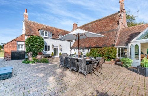 Preston House | Perry Farm by Bloom Stays