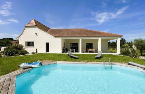 Mialos House | Perry