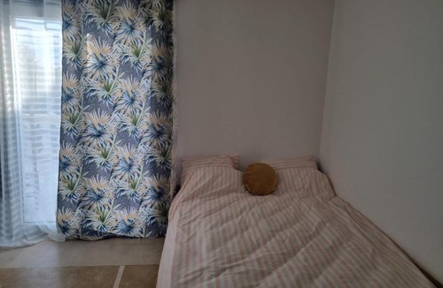 Persan House | Persan Studio avec Terrasse