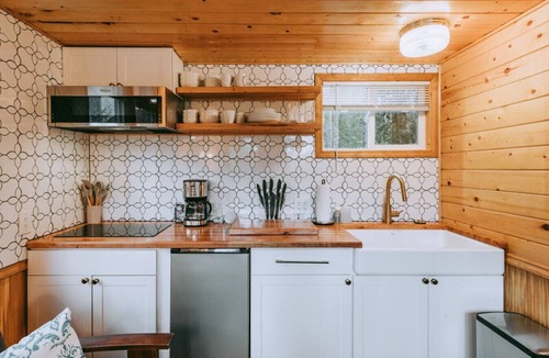 Index Cabin | Persis River View-Outdoor shower/Sauna/Cold plunge