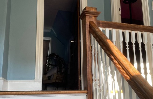 New Britain House | Personal Lounge Experience