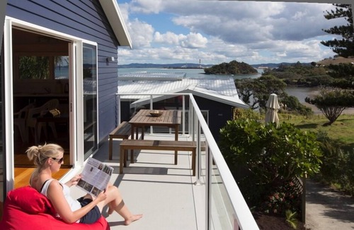 Whangarei Heads Apartment | Personalised, boutique, beachfront accommodation.
