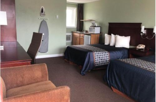 Perth Hotel | Perth Plaza Inn & Suites