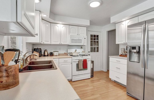 Ionia House | Pet and kid friendly home in Henrietta