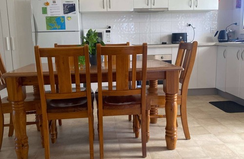 Callala Beach House | Pet & Family Friendly - Relax & Unwind