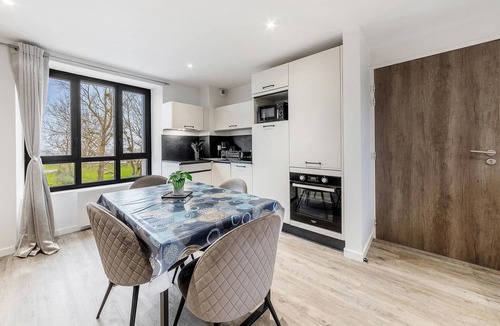 Saint-Benoit-des-Ondes Apartment | Pet friendly apartment