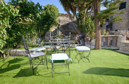 Pianotolli-Caldarello Apartment | Pet friendly apartment