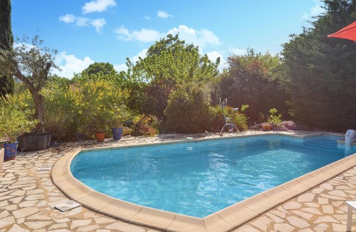 Saint-Julien-de-Peyrolas House | Pet friendly home in St Julien de Peyrolas
