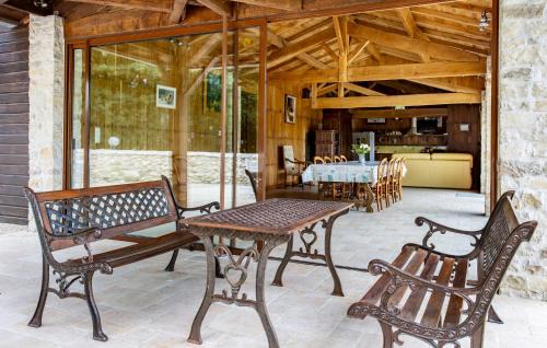 Lonnes House | Pet Friendly Home In Lonnes