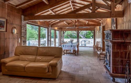 Lonnes House | Pet Friendly Home In Lonnes