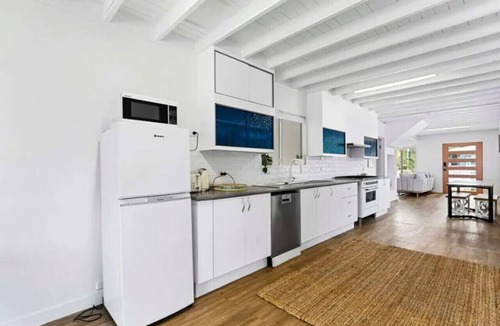 Urangan House | Pet friendly,100m to Beach&Cafe