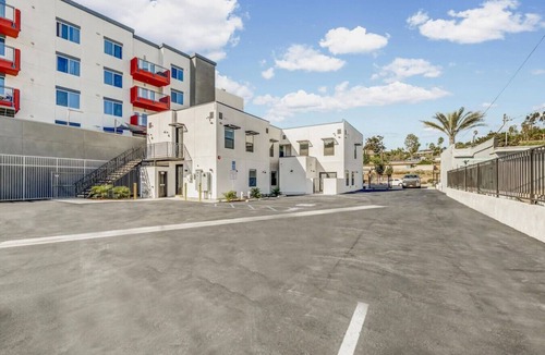 Vista Apartment | Pet Friendly | 15 Min to Carlsbad Beach | Downtown