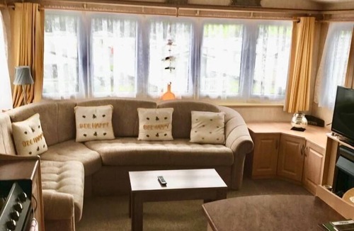 Aberystwyth Cabin | Pet Friendly 2 Bedroom Caravan Clarach Bay