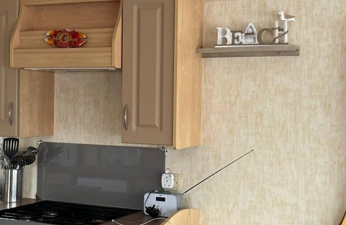 Aberystwyth Cabin | Pet Friendly 2 Bedroom Caravan Clarach Bay