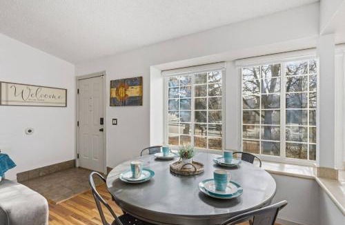 Briargate Villa | Pet Friendly 2 King Beds AF Academy Sleeps 12