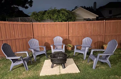 Garland House | Pet-friendly 3-bedroom w/Hot Tub